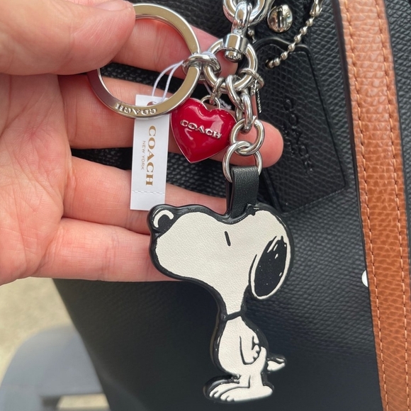 Coach Accessories - Coach Snoopy Peanuts Heart Bag Charm ©️2014 Vintage Coach Collection Snoopy Kiss